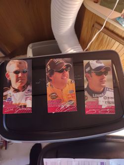 IMAGES OF NASCAR DRIVERS