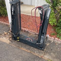 Wheelchair Lift