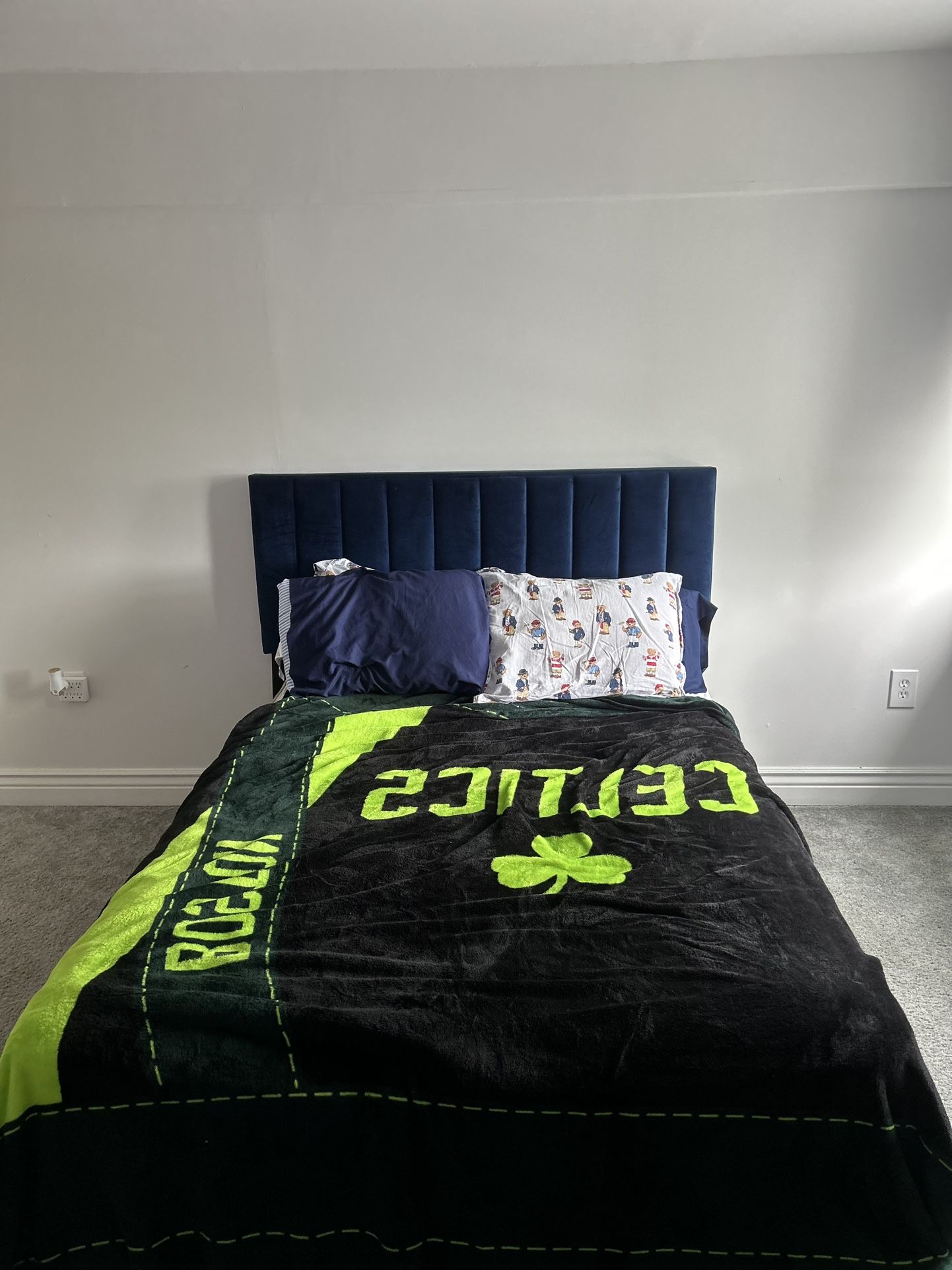 MOVING SALE FULL SIZE BEDROOM SET