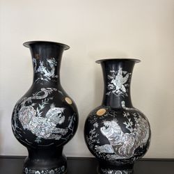 Black Lacquer Vases
