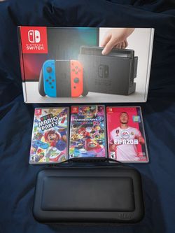 Nintendo Switch w/ games and Travel Case/Accessories