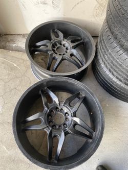 2 Universal Rims 20inch Rims 5Lug