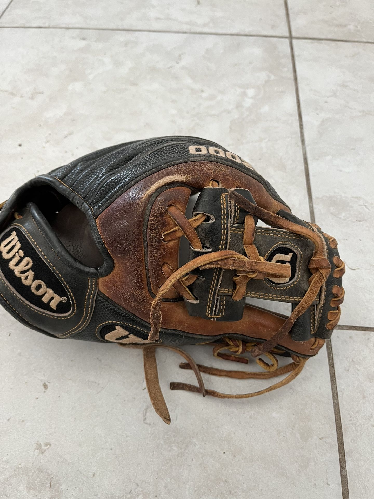 Wilson A2000 Baseball Glove Pedroia Model 