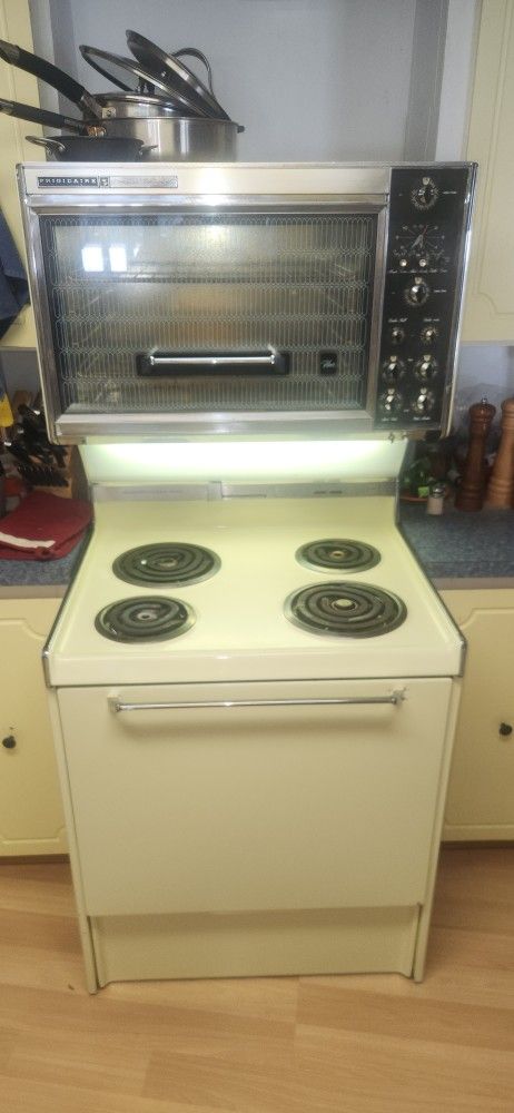 Frigidaire Twin 30 Custom Imperial Flair