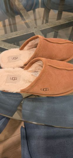 Brand New UGG Women's Brown Suede Sheepskin Lined Slippers. Size 8