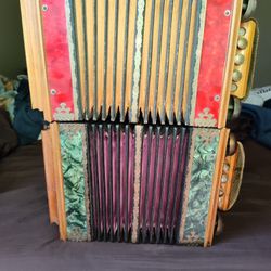 Soviet Accordions Saratov Garmonika 