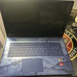 LAPTOP COMPUTER