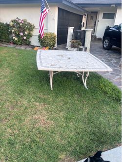 Free table