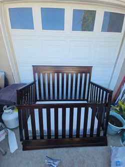 Will Take Best Offers Not Free Baby Crib and Mattress