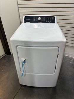 Electric dryer Frigidaire white brand new