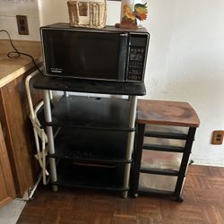 Free Furniture 