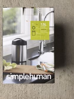 Counter top trash can