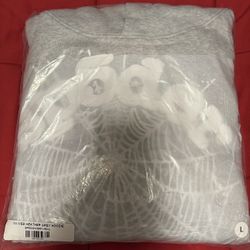 *looking for offers* Sp5der hoodie