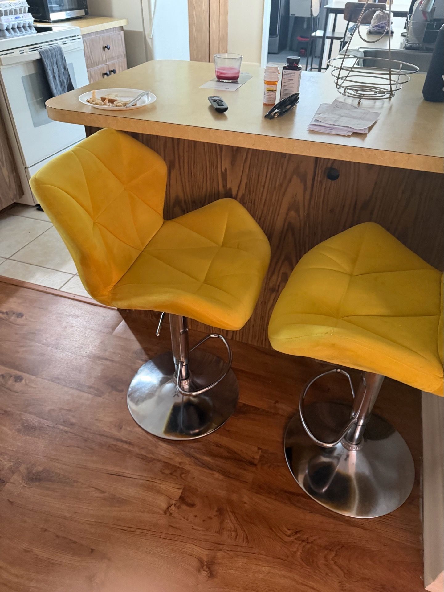 4 Bar stools