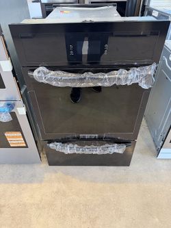 Frigidaire Gallery® 24'' Black Single Gas Wall Oven