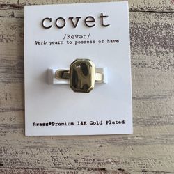 New beautiful golden ring Size 6