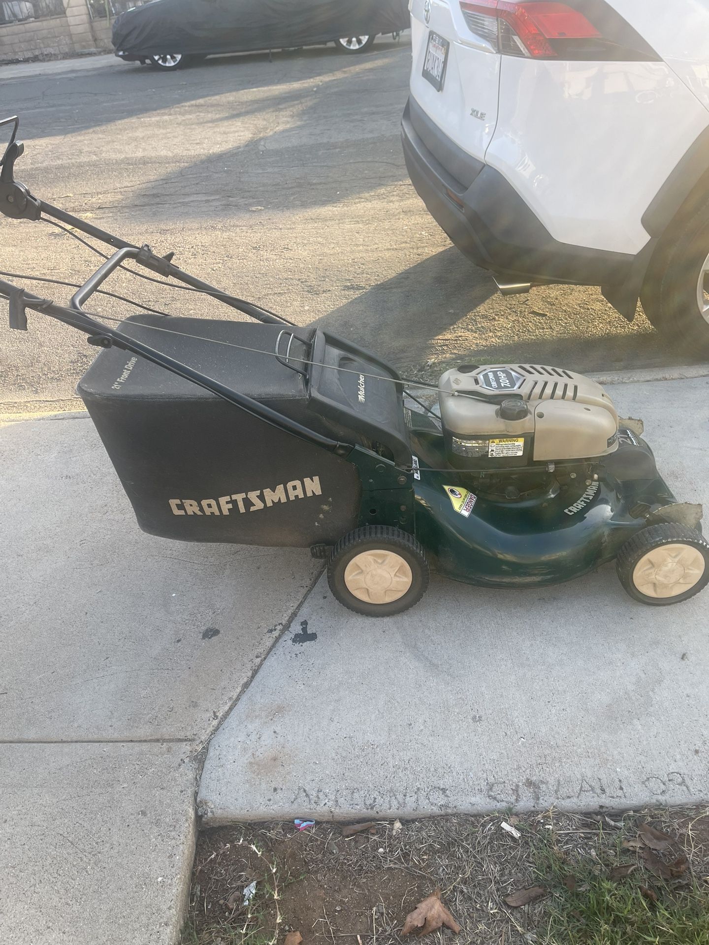 Craftsman Self Propelled Lawnmower (Gas)