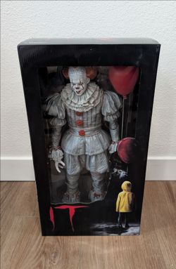 NECA Pennywise Stephen King's IT (2017) 1/4 Scale 18" Figure