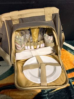Canvas Picnic Tote For Two.