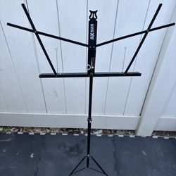Music Sheets Stand