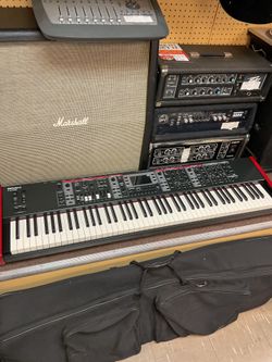 Roland 88 Weighted Key Digital Stage keyboard With Case