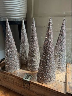 Shimmer and Shine Sequin Cone Tabletop Decor Set.