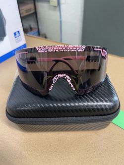 Put viper glasses