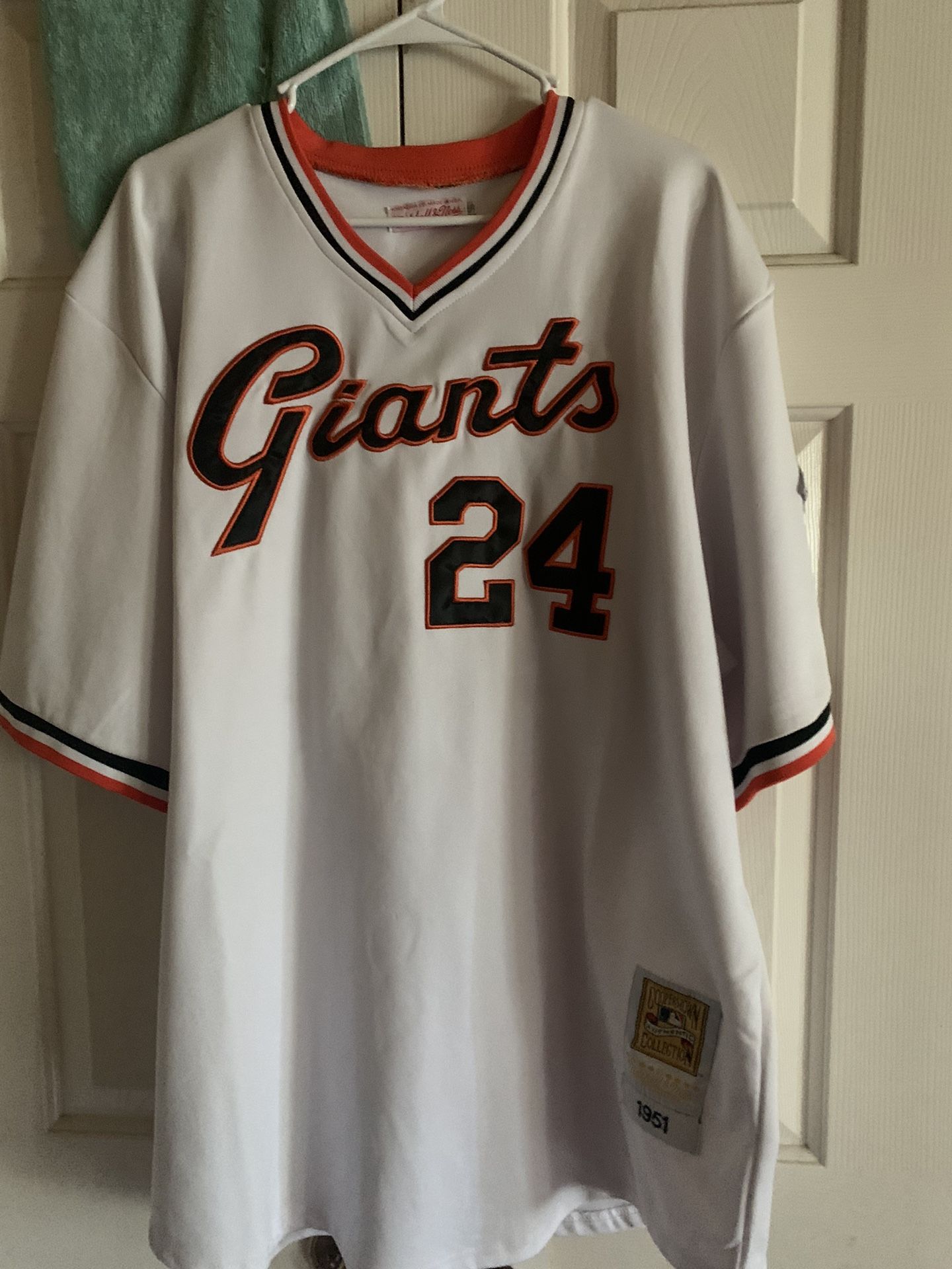 1954 Willie Mays San Francisco Giants Mitchell & Ness Ness MLB Jersey for  Sale in San Francisco, CA - OfferUp