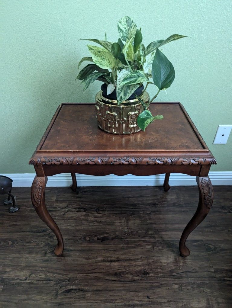 Rare Bombay Company End Table