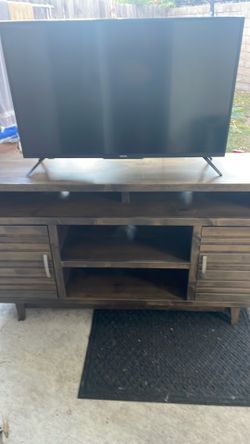 Tv console