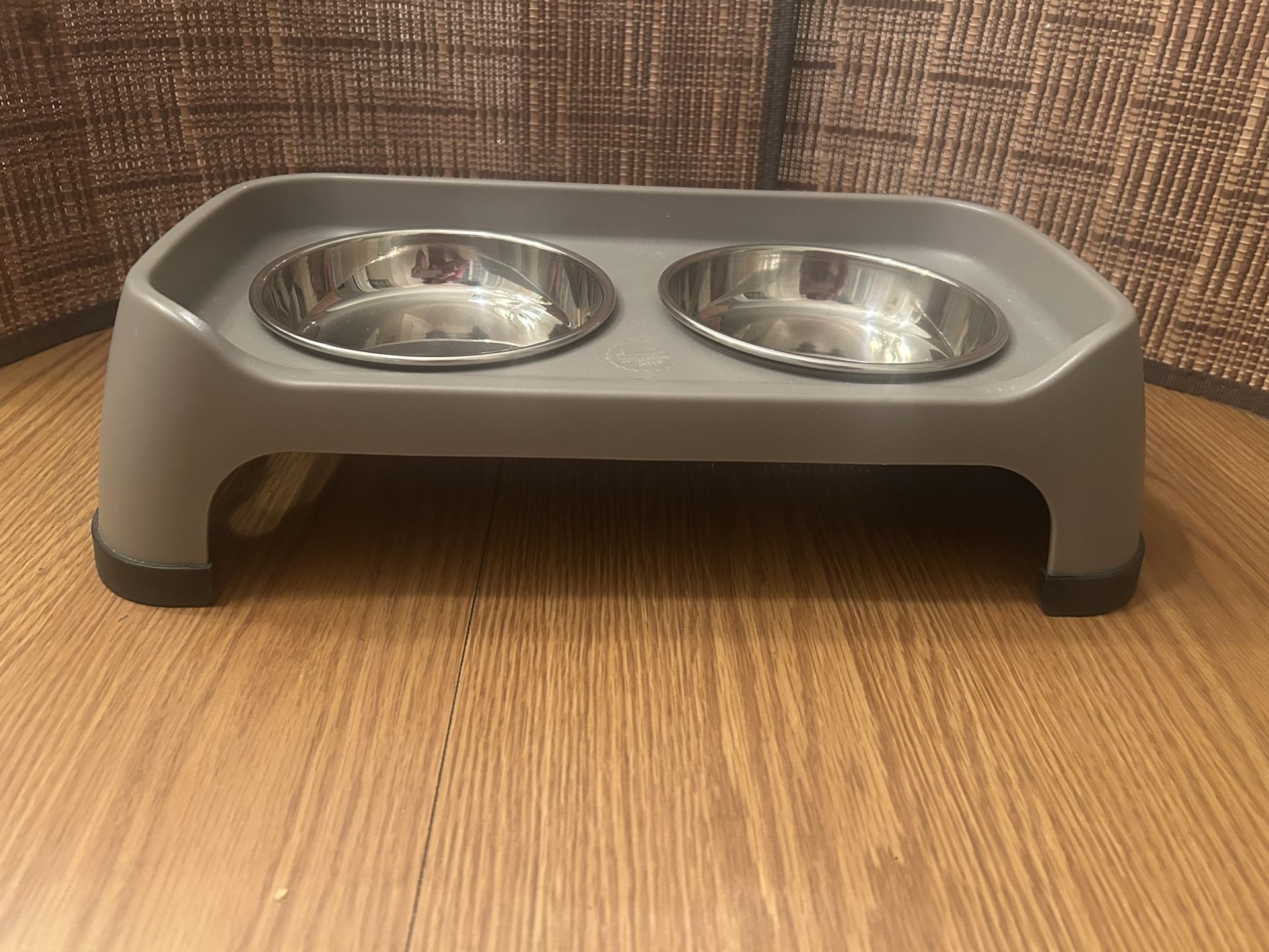 Elevated Pet Feeder - New