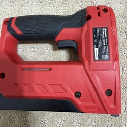 BAUR CORDLESS STAPLES GUN 