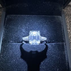 Moissanite Diamond Women’s Baguette Ring Size 7