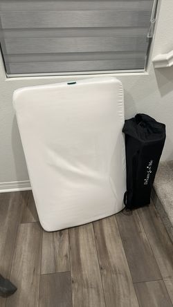 Dream On Me Baby playard , bed, play pen