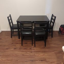 Dining Room Table W/ Chairs 