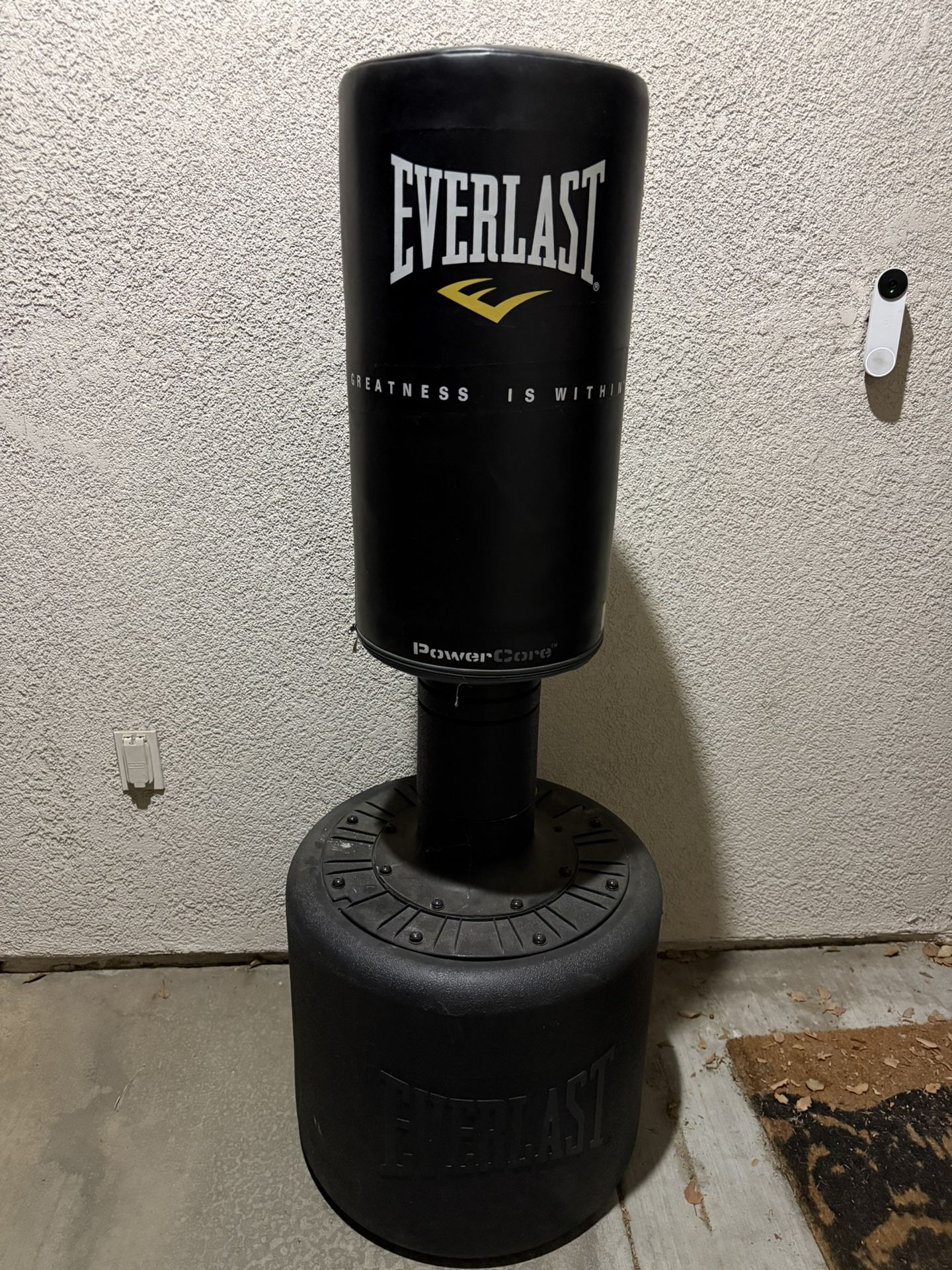 Everlast PowerCore Free Standing Punching Bag
