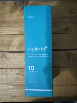 Medicube Azelaic Acid Niacinamide Deep Clean Foam Cleanser