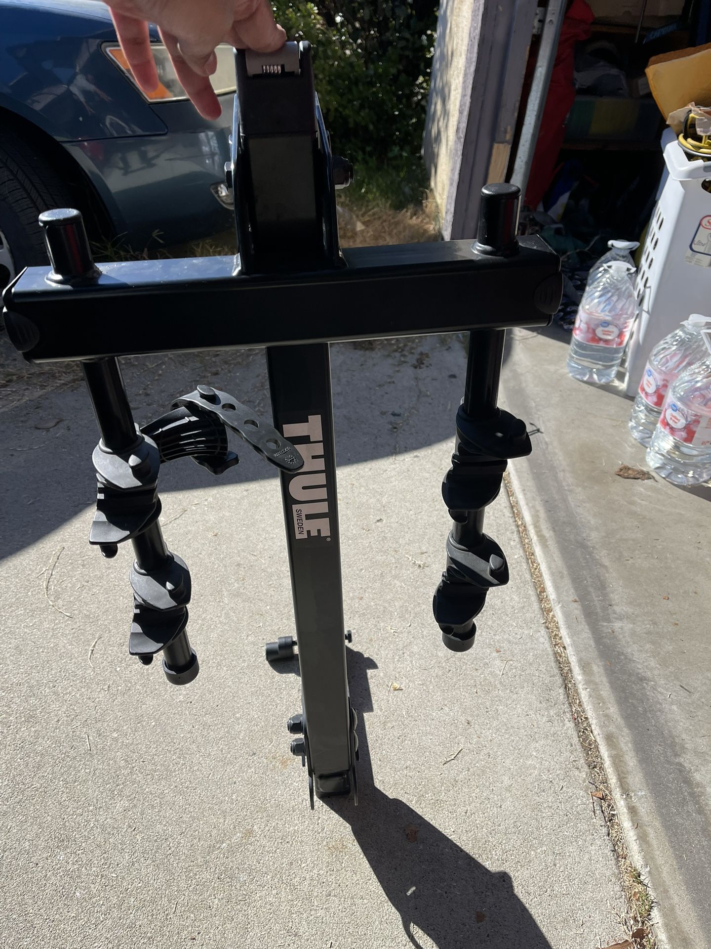 Thule Trailway hitch 2 Bike Rack with lock for Sale in San Jose