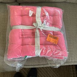 New Pink Patio Cushion Set With White Piping