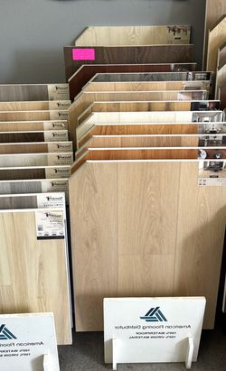Vinyl floor & laminate / pisos $1.35sqft