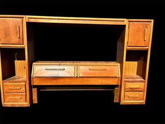 Wooden bedroom Set queen size 