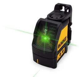 Dewalt 100 ft. Green Self-Leveling Cross Line Laser Level DW088CG