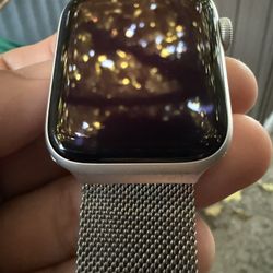 Apple Watch SE