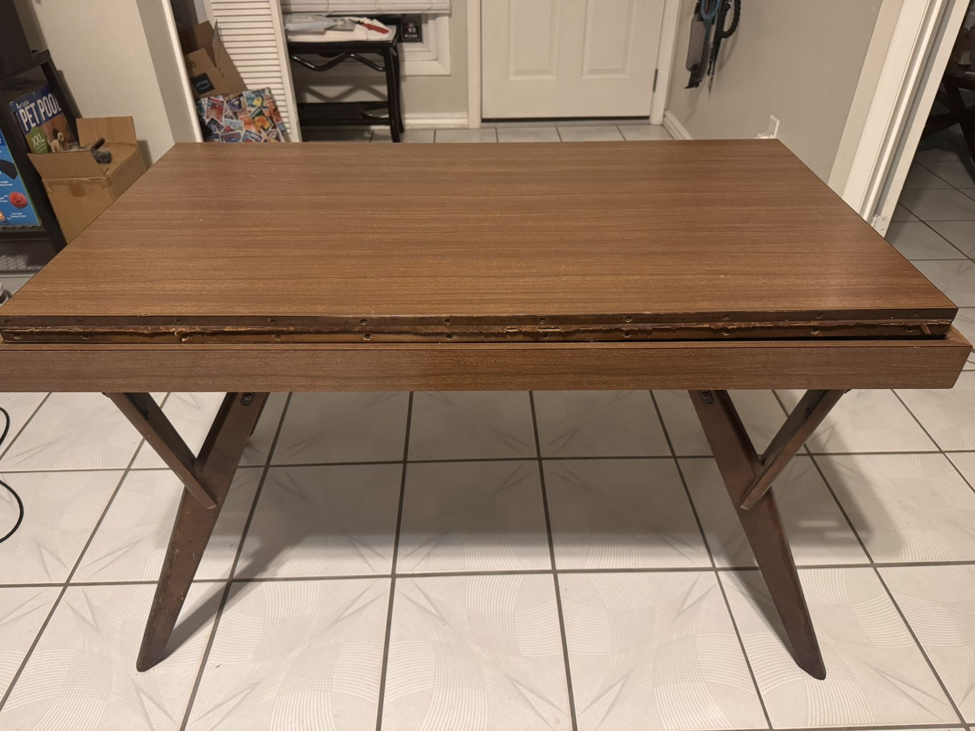 Castro Convertible Coffee/Dining Table & 4 Chairs