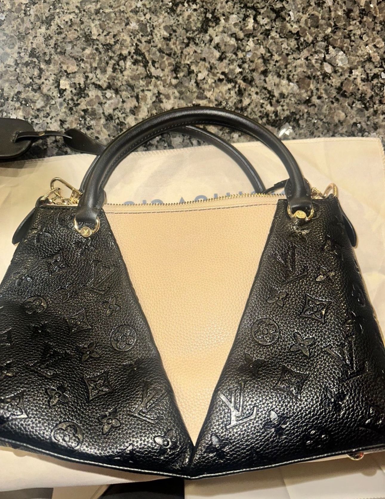 LV V Tote