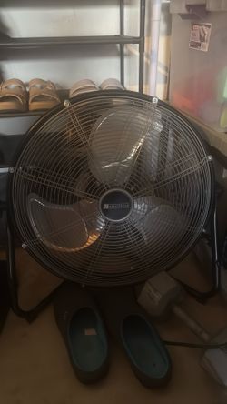 Utilitech floor fan