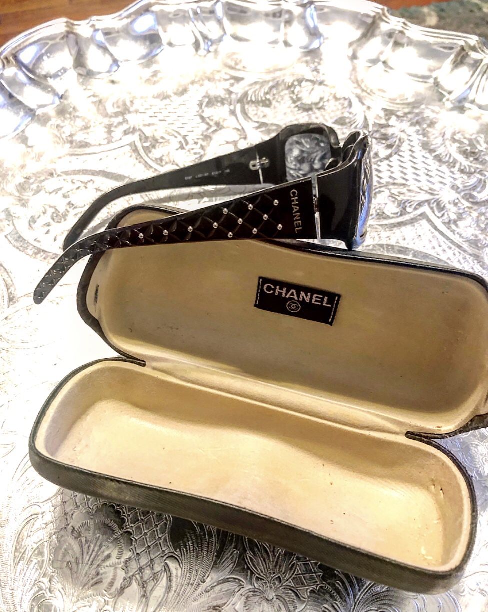 CHANEL 5097 501/87 Sunglasses Quilted Black Marble ~ Silver Beads with  original Case in good condition vintage glasses originally paid over $300  for Sale in Washington, DC - OfferUp