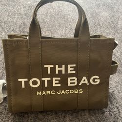 Marc Jacobs The Tote Bag in Slate Green. Authentic. Brand new.