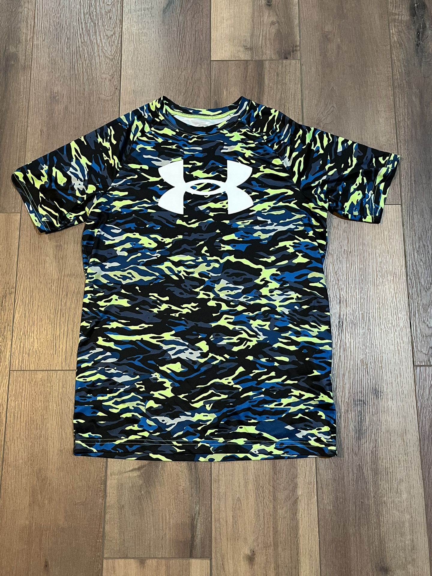 Under Armour Big Kids Blue, Green & Black Camo Short Sleeve Tee, Size: YXL