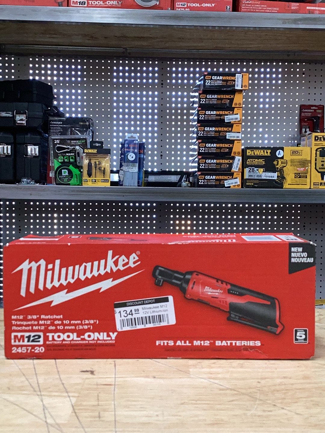 Milwaukee M12 12V Lithium-Ion Cordless 3/8 in. Ratchet (Tool-Only)